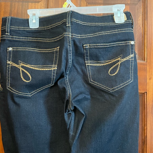 3 Pairs Jordache Sz 8 Skinny Jeans.. Bundle and save. - Picture 8 of 9